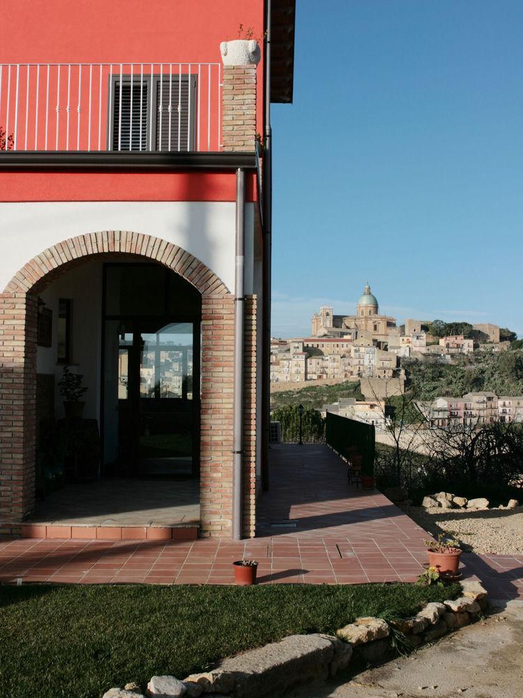 La Casa Rossa Country House Piazza Armerina Exterior photo